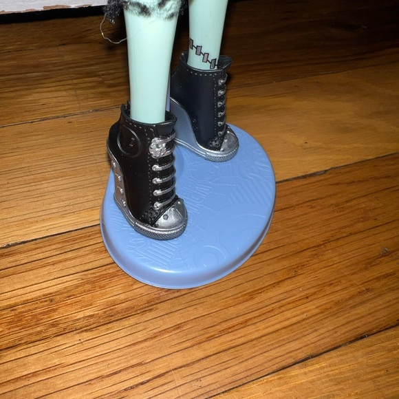 Monster High Day at the Maul Killer Style Frankie Stein Doll Mattel - Picture 3 of 5